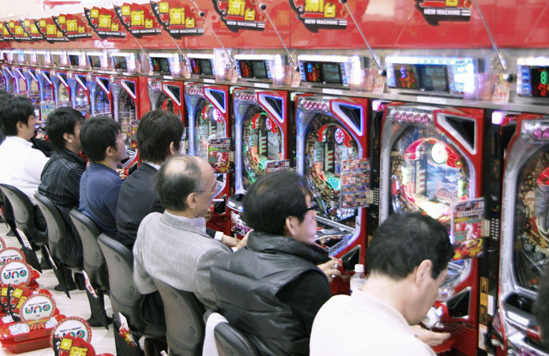 How to Play Pachinko